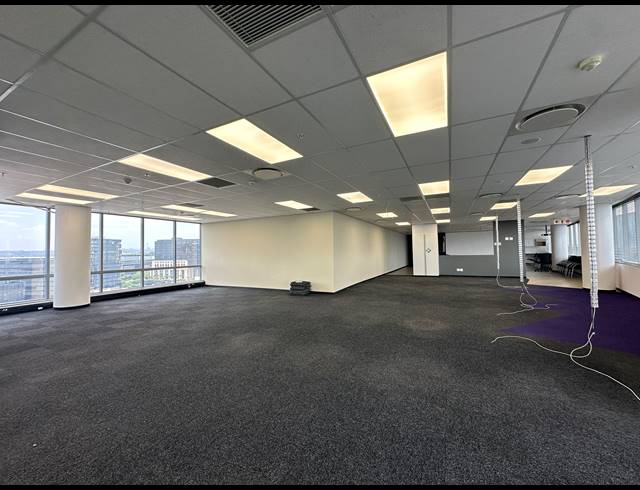 300M² OFFICE TO LET IN SANDTON CENTRAL